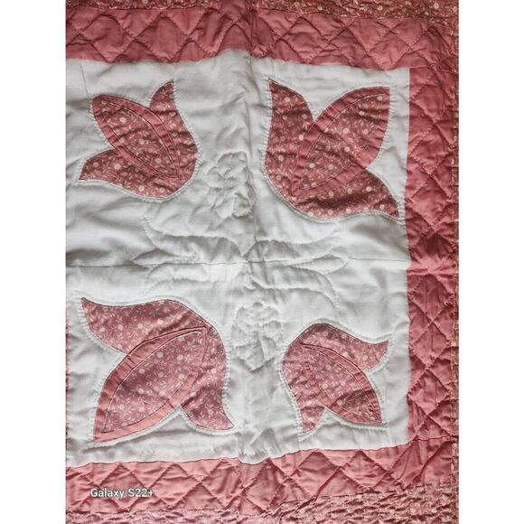 Decorative handmade quilted wall hanging or table cover peachy pink floral - Picture 2 of 7